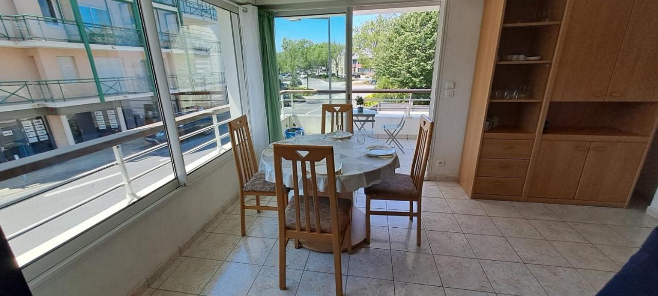 Bright 56m Near Pornichet's Hypercentre Apartment